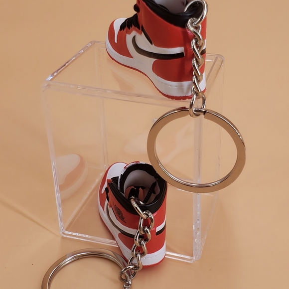 Air Jordan (Pair) 2 Keychain Mini 3D Super Realistic, in a hard Plastic Box (C25 - Picture 5 of 15